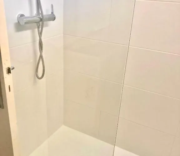 Lägenhet Entierement Renove Avec Vue Sur Le Bassin Et St Yves Parking Prive *